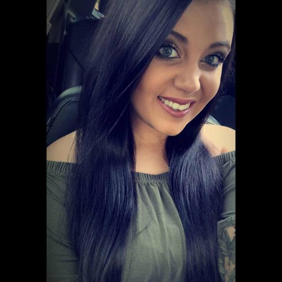 Meet your Posher, Kalyn - Picture 1 of 1